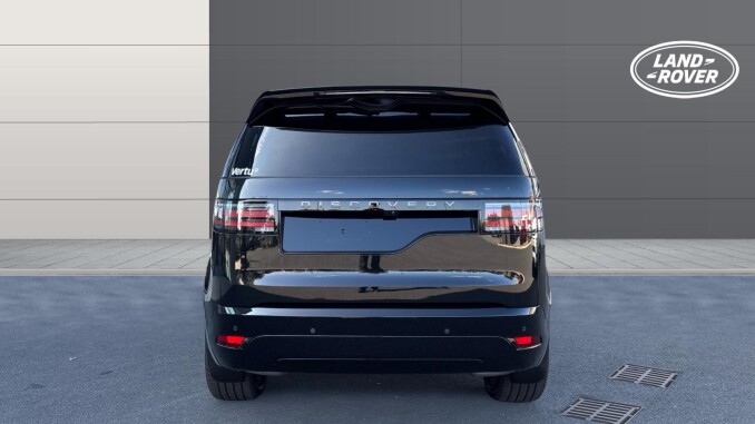 Land Rover Discovery 3.0 D350 Dynamic SE 5dr Auto Diesel Station Wagon - Image 6